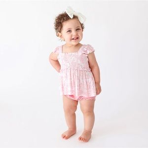 Posh peanut 6-12 months Martina flutter sleeve bummie set